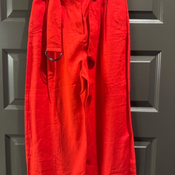 H&M Bright Red Paperbag Waist Pants – Size 6 (EUR 38) - Picture 1 of 5
